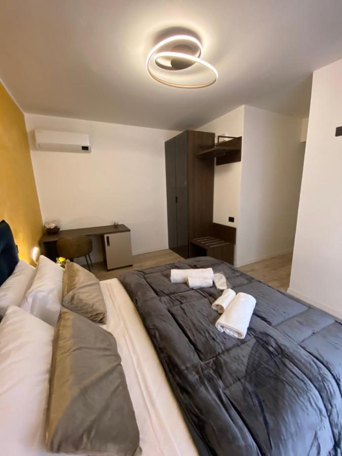 Hotel Plaza Ungheria Palermo Zewnętrze zdjęcie