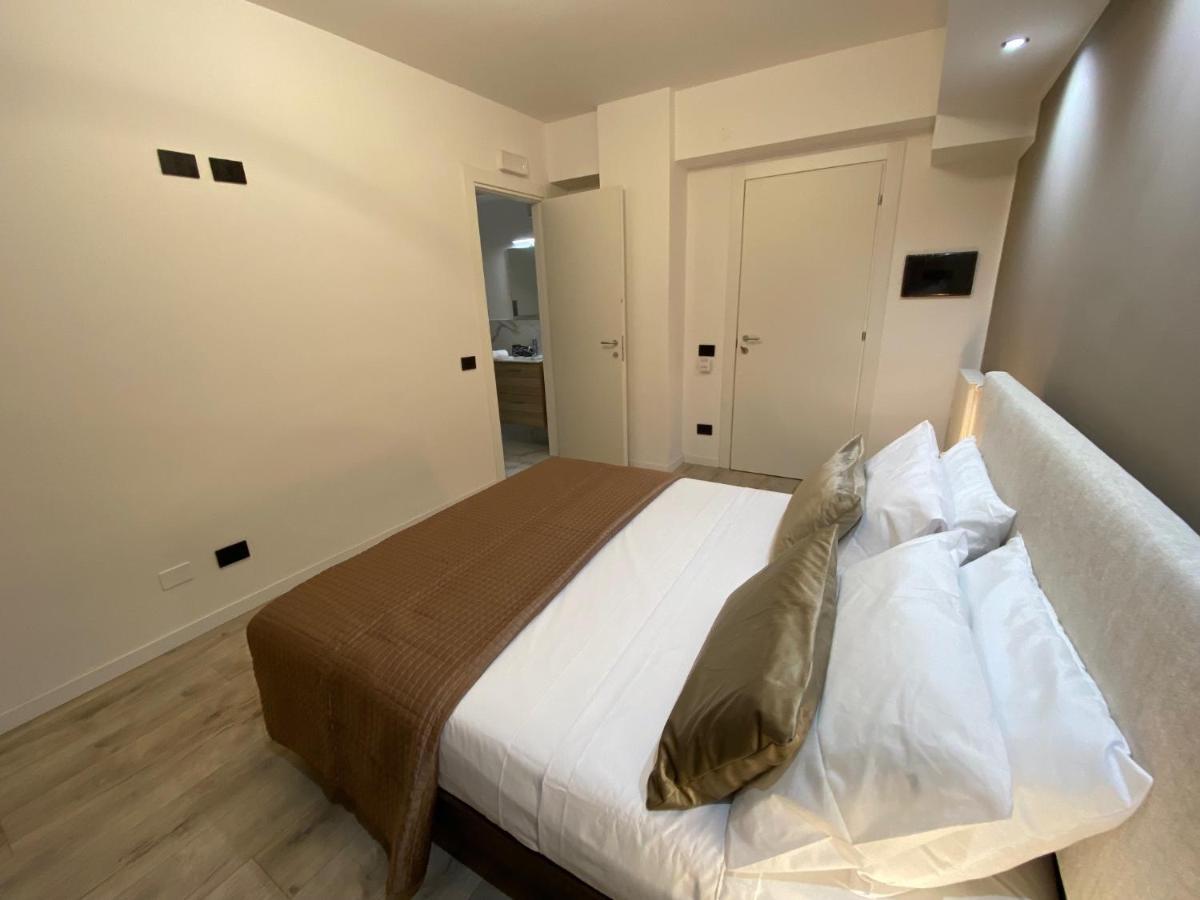 Hotel Plaza Ungheria Palermo Zewnętrze zdjęcie