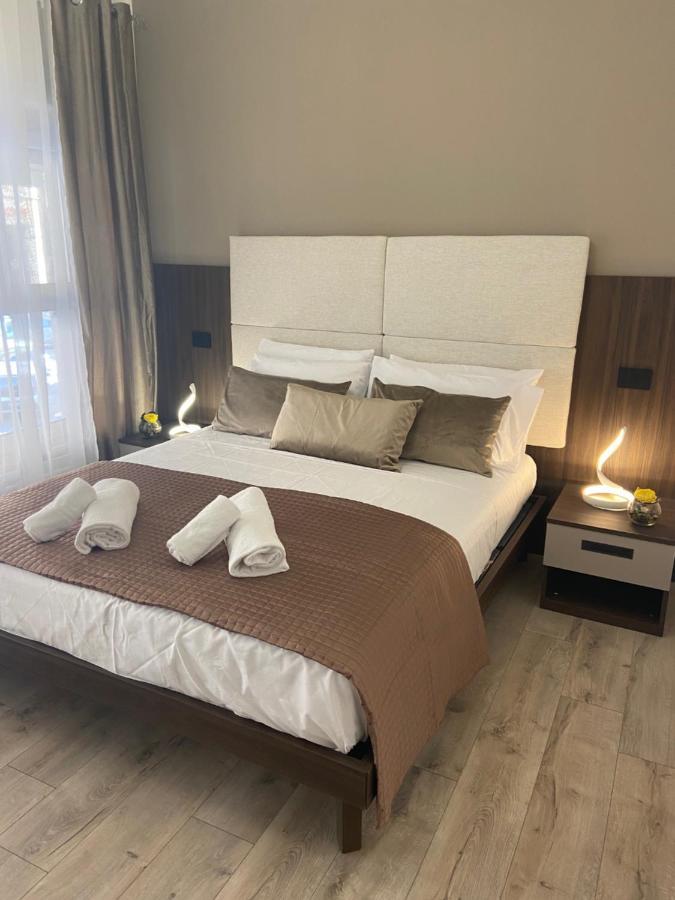 Hotel Plaza Ungheria Palermo Zewnętrze zdjęcie