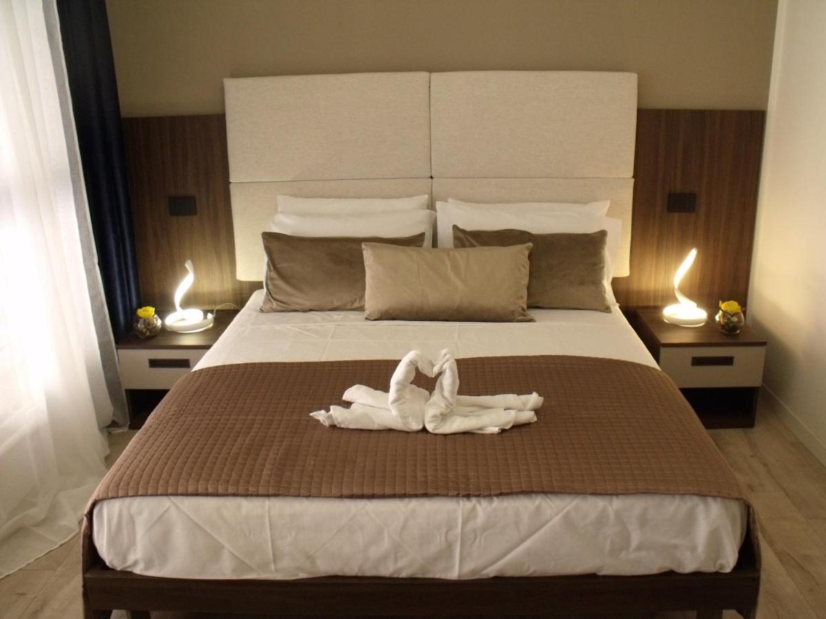 Hotel Plaza Ungheria Palermo Zewnętrze zdjęcie