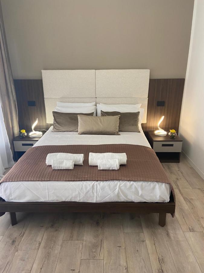 Hotel Plaza Ungheria Palermo Zewnętrze zdjęcie