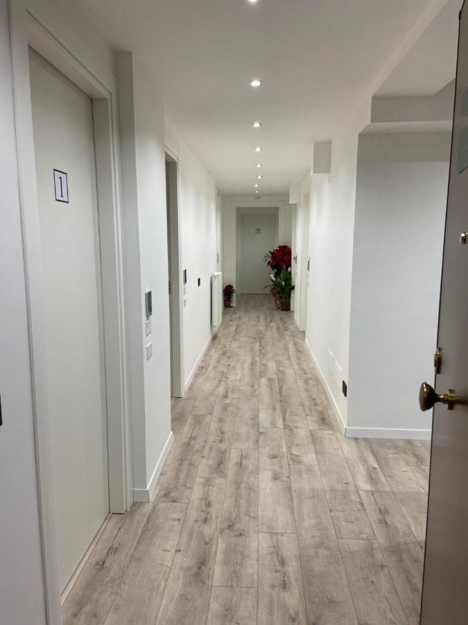 Hotel Plaza Ungheria Palermo Zewnętrze zdjęcie